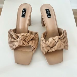 Knotted Slip on Heel